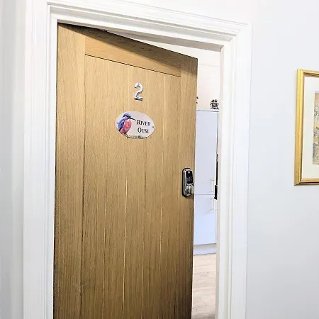 River Ouse Flat - 2 York